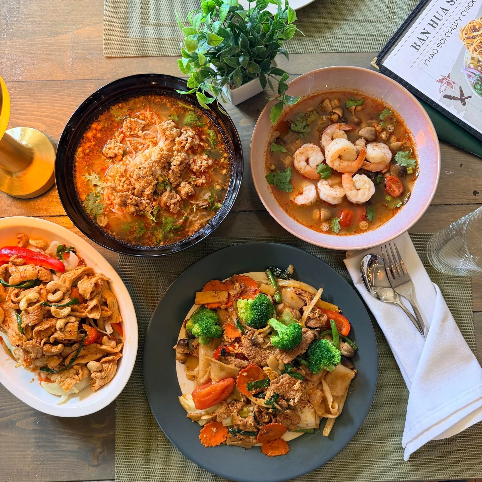 What meals do you serve?