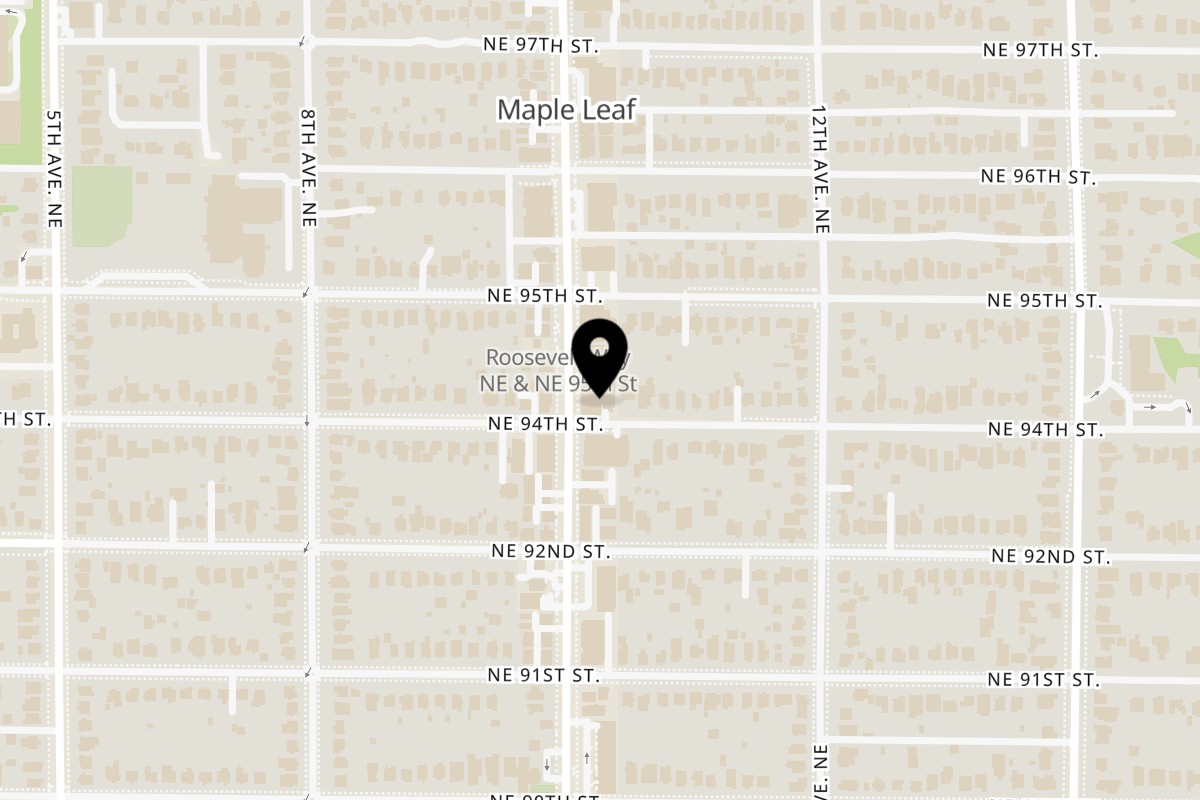 Map showing the location of Ban Hua Sai - Authentic Thai Kitchen on 9400 Roosevelt Way NE in Seattle